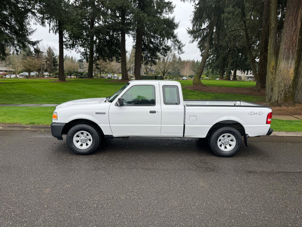 Used 2011 Ford Ranger XL image 2