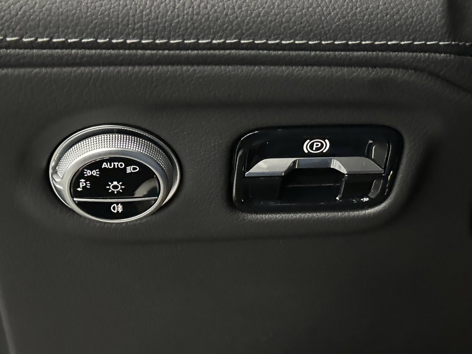 Certified 2023 Mercedes-Benz EQS 580 4MATIC SUV image 25