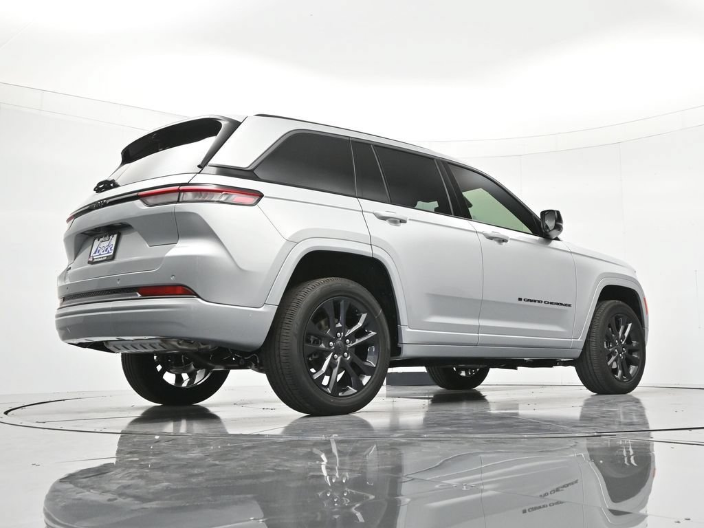 New 2026 Jeep Grand Cherokee Limited AWD/4WD image 40