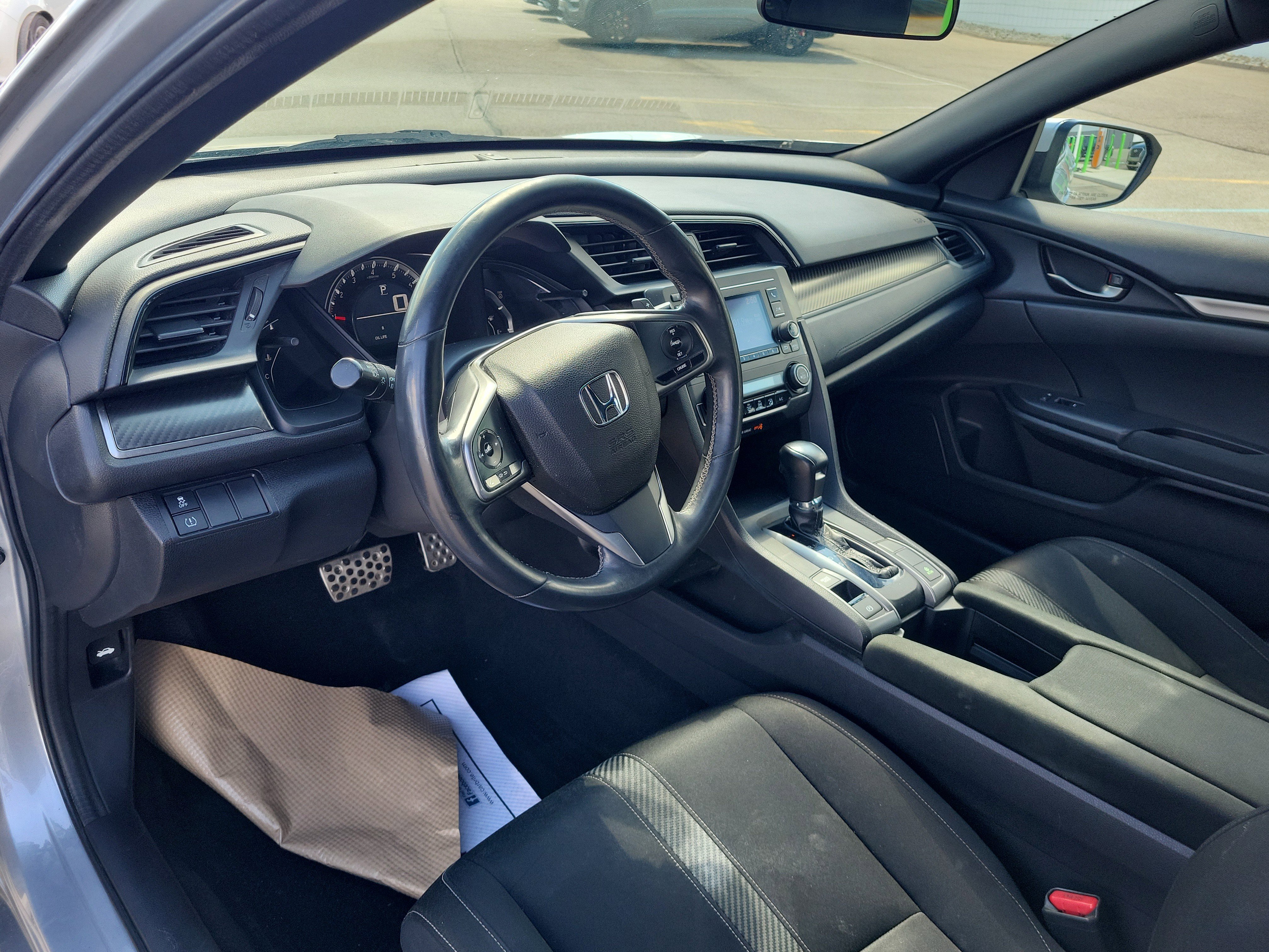 Used 2017 Honda Civic Sport image 17