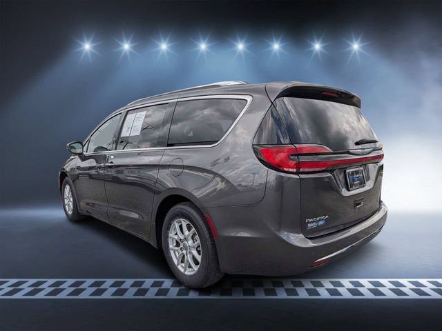 Used 2021 Chrysler Pacifica Touring-L FWD image 5