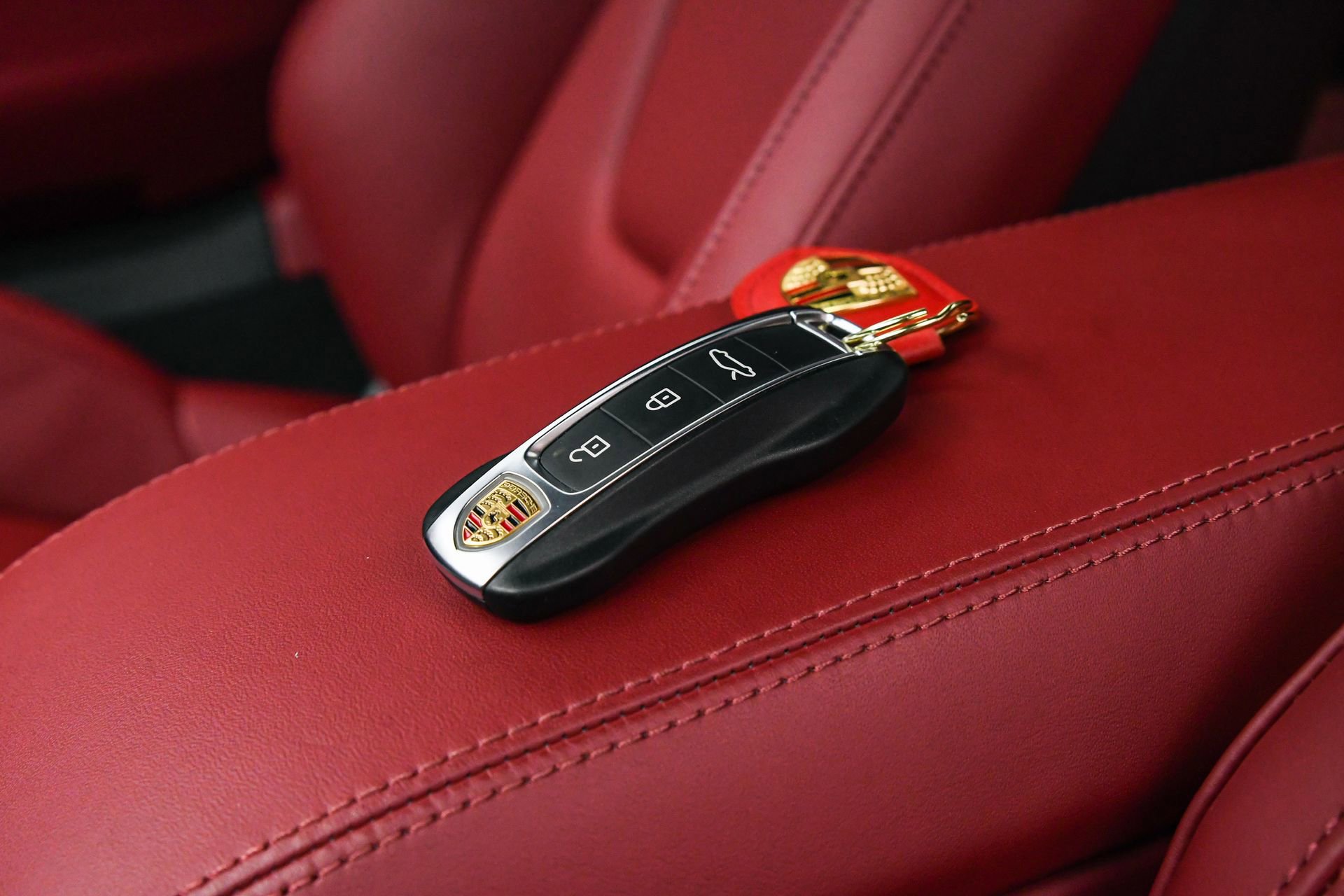 Used 2024 Porsche 911 Carrera GTS image 18