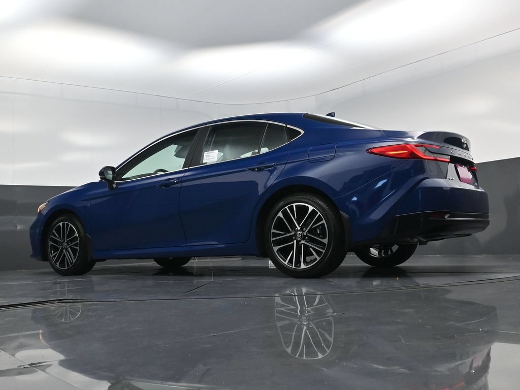 Used 2026 Toyota Camry XLE FWD image 18