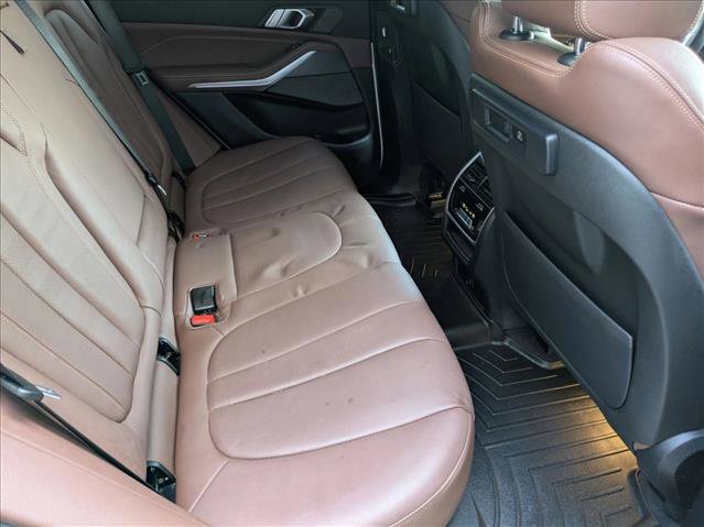 Used 2021 BMW X5 xDrive40i w/ M Sport Package AWD/4WD image 19