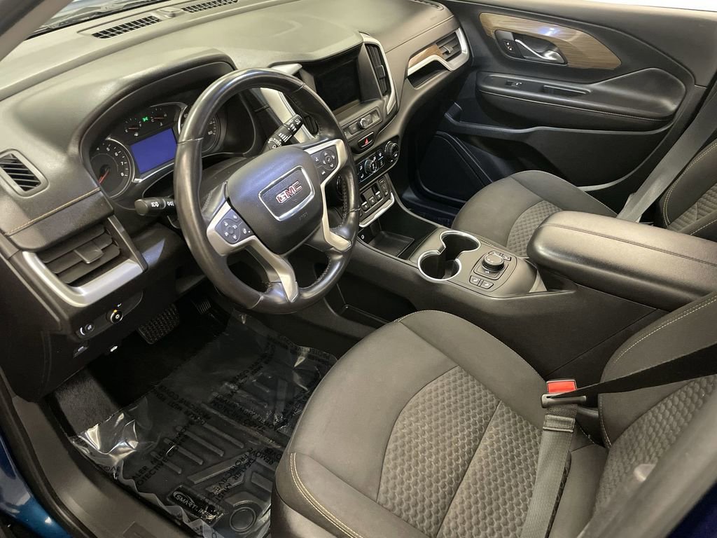 Used 2019 GMC Terrain SLE w/ Driver Convenience Package FWD image 4