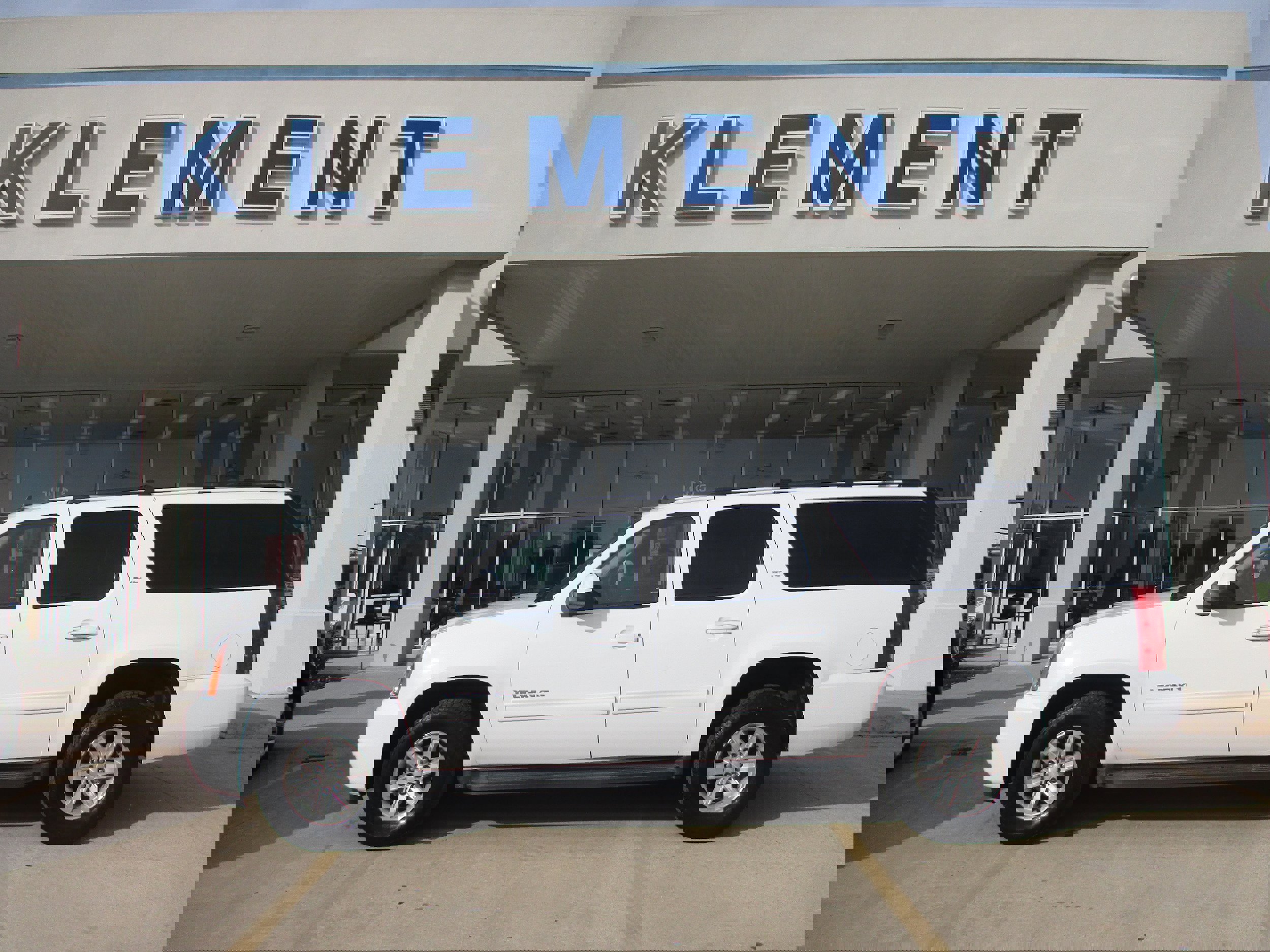 Used 2014 GMC Yukon XL SLT