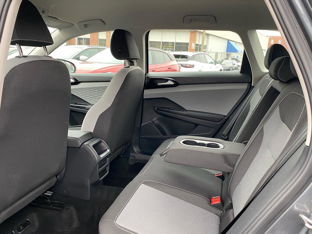 Certified 2024 Volkswagen Taos S image 18