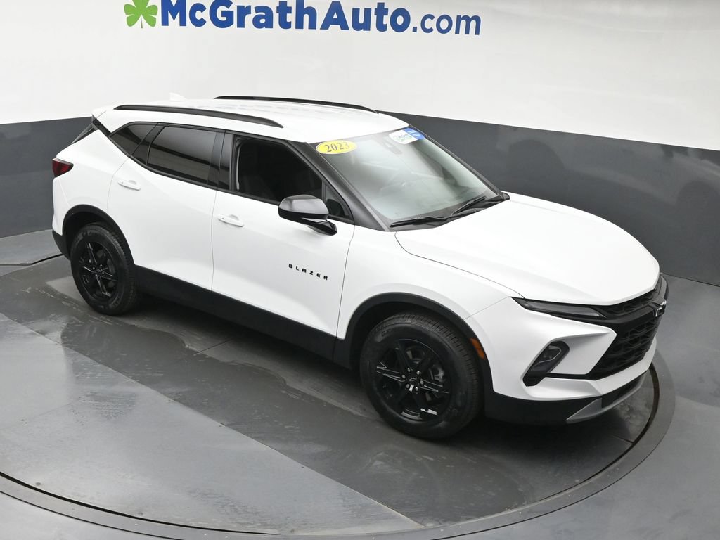 Used 2023 Chevrolet Blazer LT w/ Midnight/Sport Edition AWD/4WD image 3