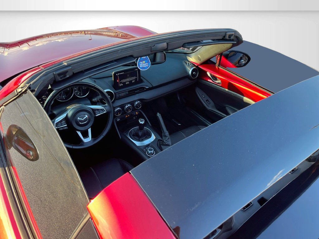 Used 2022 MAZDA MX-5 Miata RF Grand Touring RWD image 31