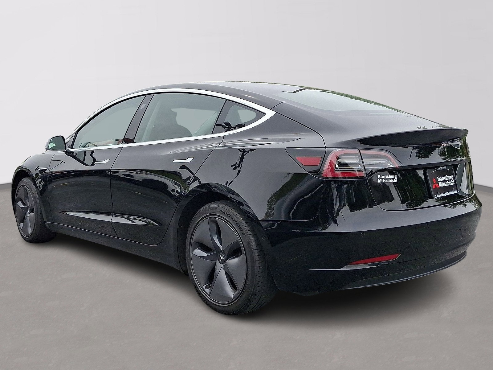 Used 2019 Tesla Model 3 Standard Range Plus RWD image 4
