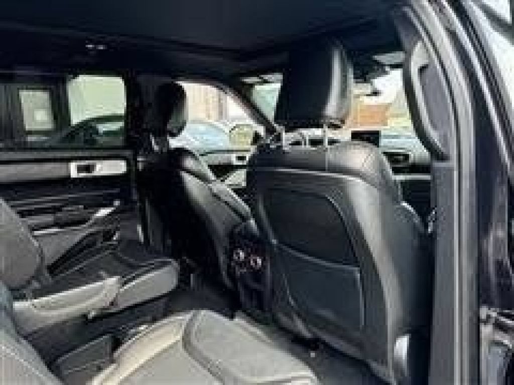 Used 2020 Ford Explorer ST w/ ST Street Pack AWD/4WD image 18