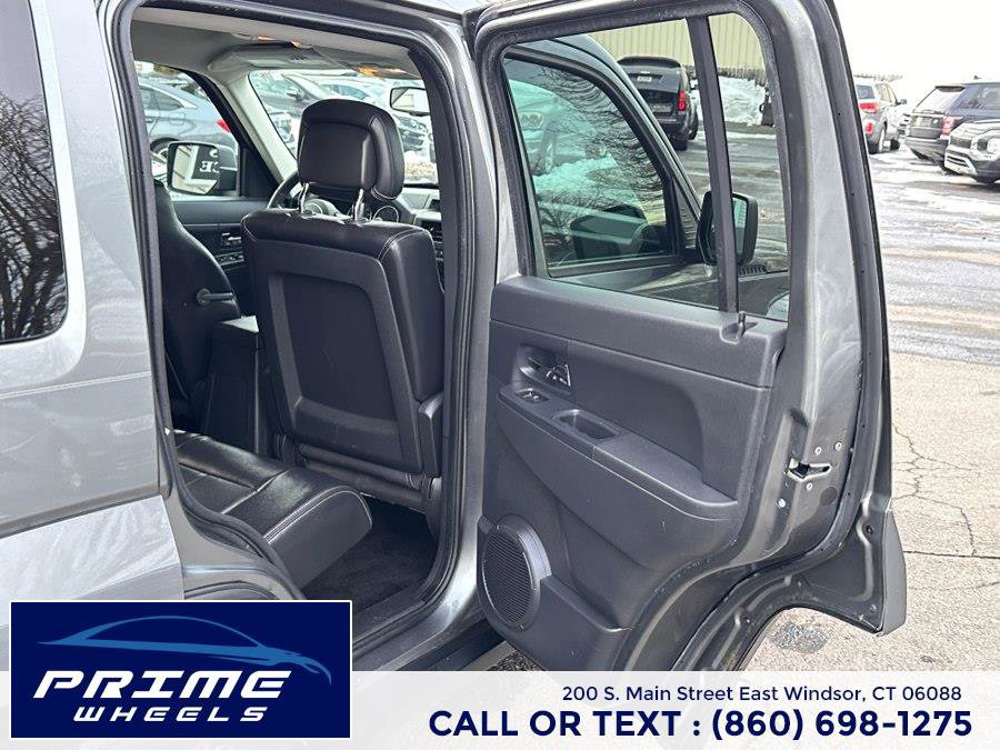 Used 2012 Jeep Liberty Sport image 14