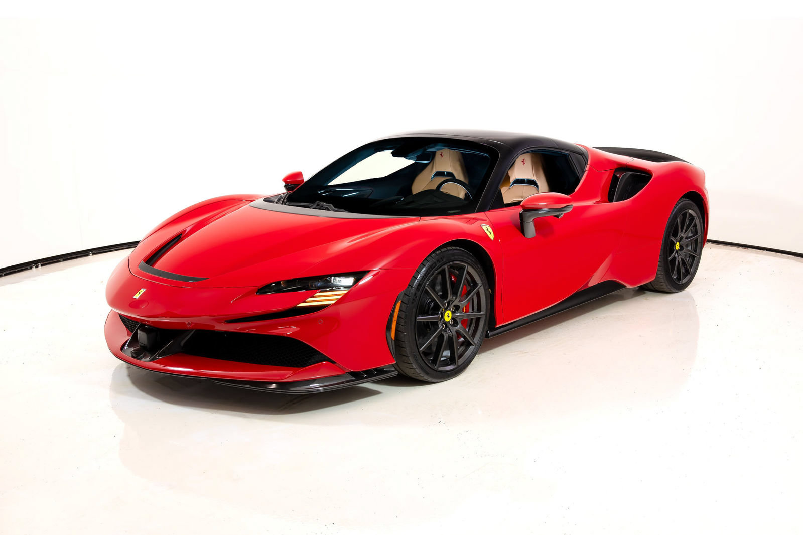 Certified 2023 Ferrari SF90 Spider AWD/4WD image 30