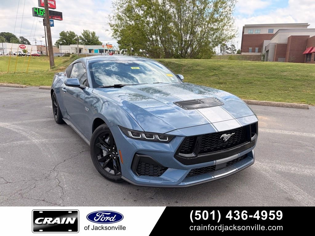 Used 2025 Ford Mustang GT RWD image 1