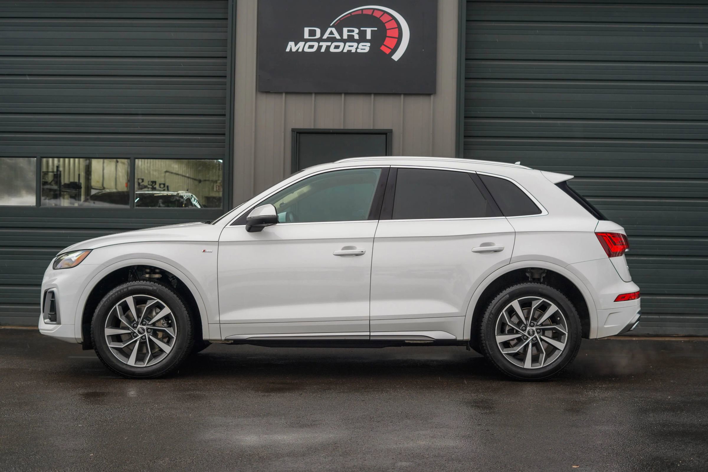 Used 2022 Audi Q5 2.0T Premium Plus w/ Premium Plus Package image 4