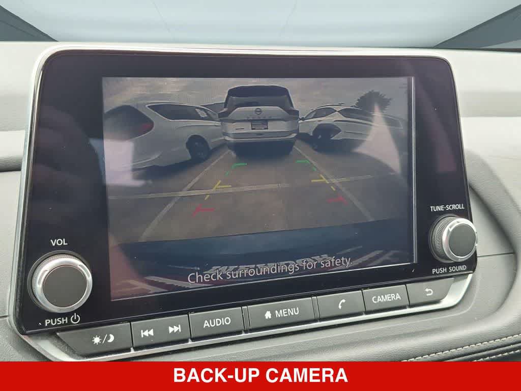 Used 2024 Nissan Rogue SV FWD image 28