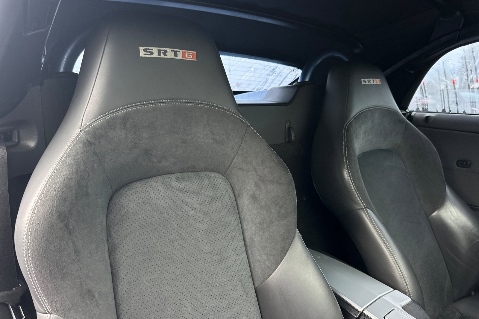 Used 2005 Chrysler Crossfire SRT-6 image 13