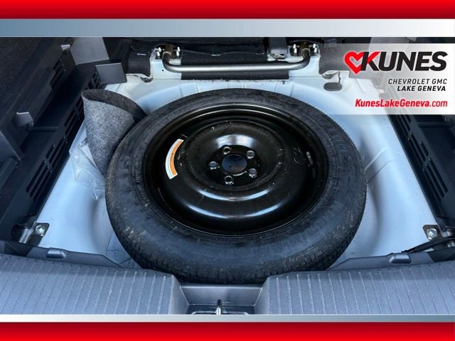 Used 2024 Nissan Rogue S image 25