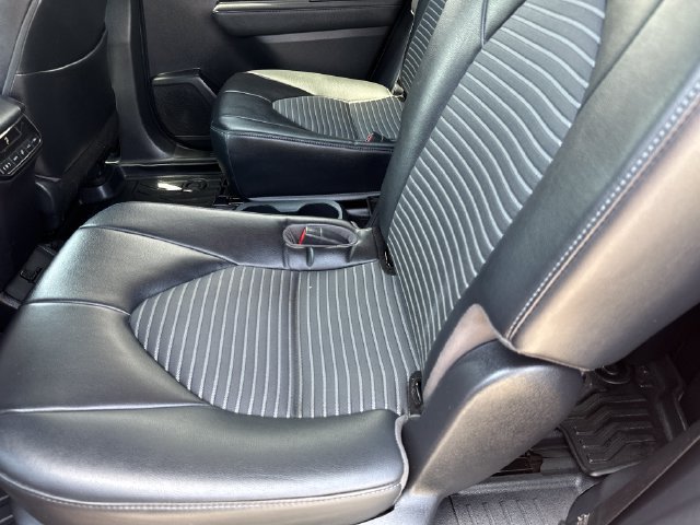 Used 2023 Toyota Highlander XSE FWD image 22
