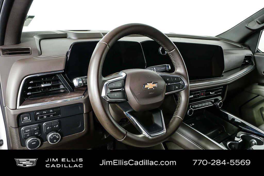 Used 2025 Chevrolet Tahoe LT AWD/4WD image 4