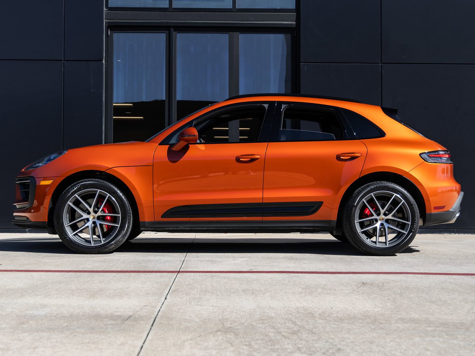 Certified 2024 Porsche Macan S video 2
