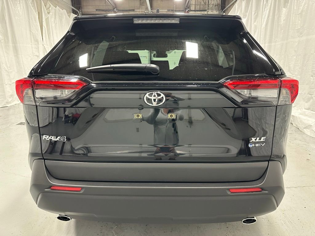 Used 2025 Toyota RAV4 XLE image 6