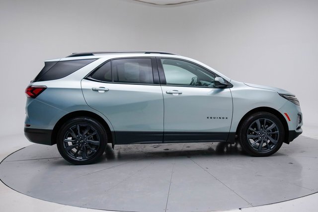 Used 2022 Chevrolet Equinox RS w/ LPO, Floor Liner Package image 8
