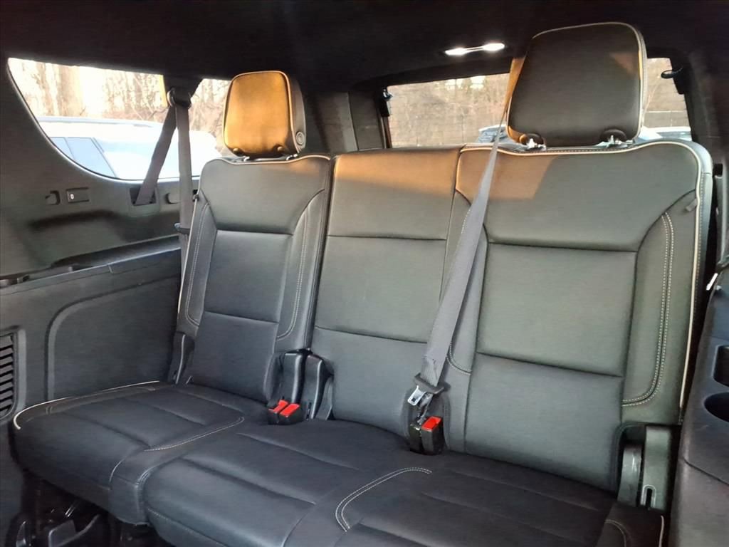 Certified 2023 Chevrolet Suburban Premier image 21