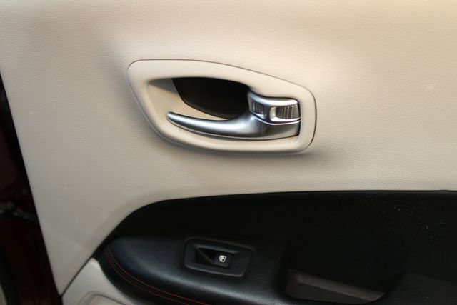 Used 2021 Jeep Compass Limited image 13