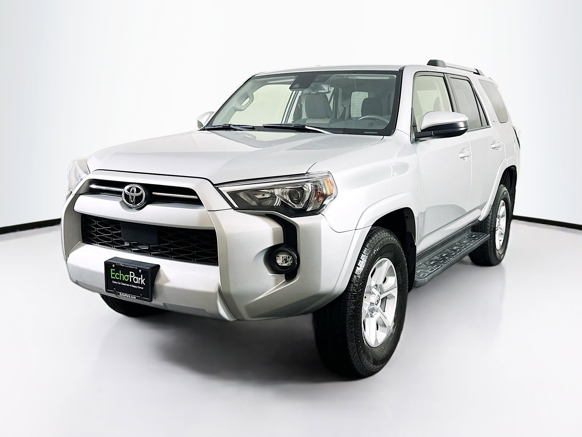 Used 2024 Toyota 4Runner SR5 image 3