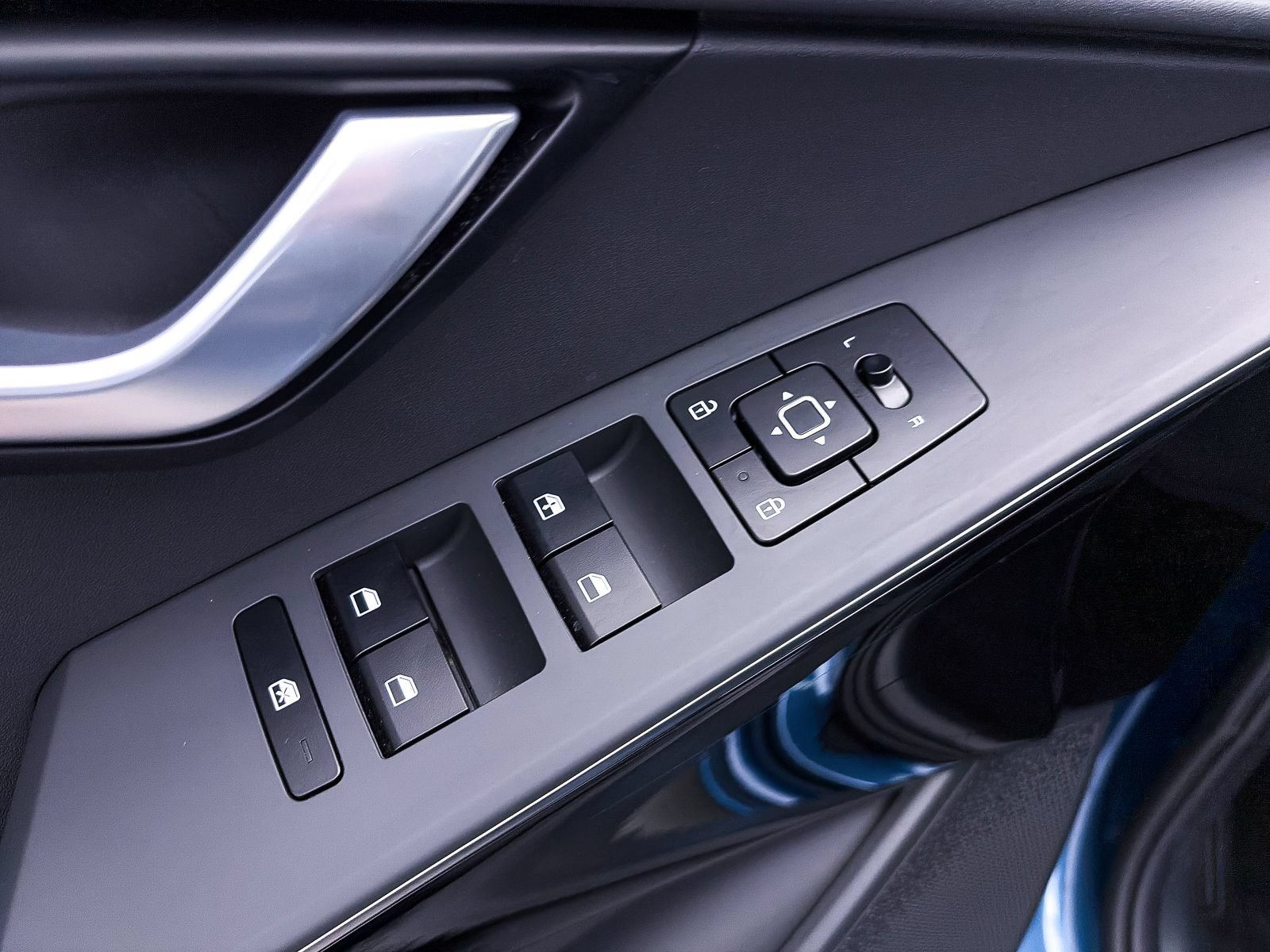 Certified 2024 Kia Niro Wind FWD image 17