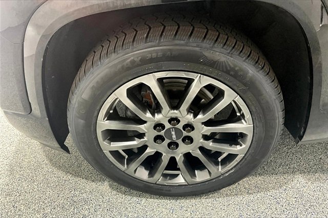 Used 2022 GMC Acadia Denali image 34