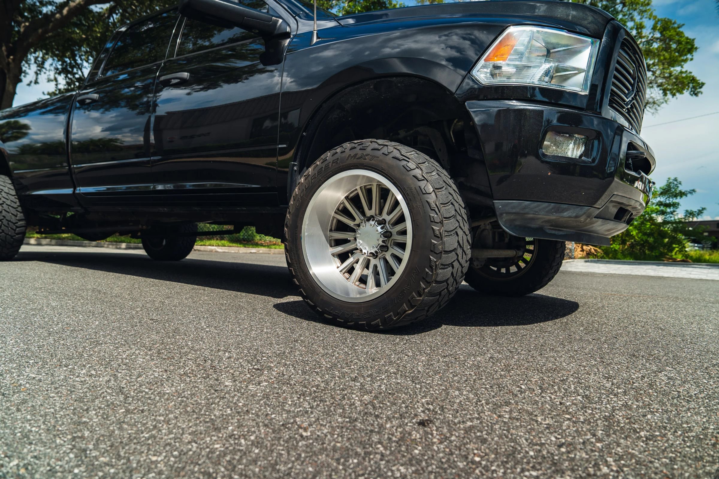 Used 2017 RAM 3500 Tradesman w/ Chrome Appearance Group image 6