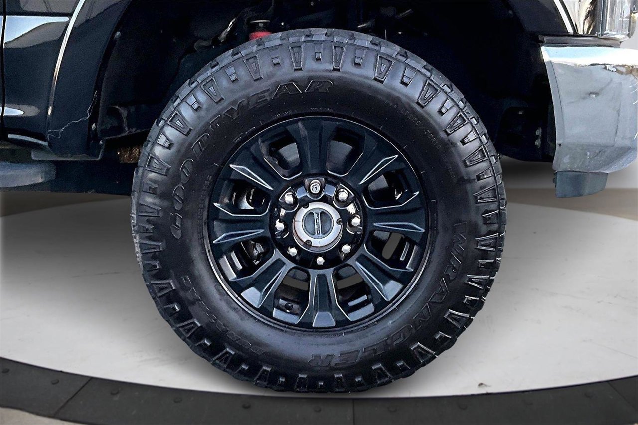 Used 2022 Ford F250 Lariat w/ Tremor Off-Road Package image 33
