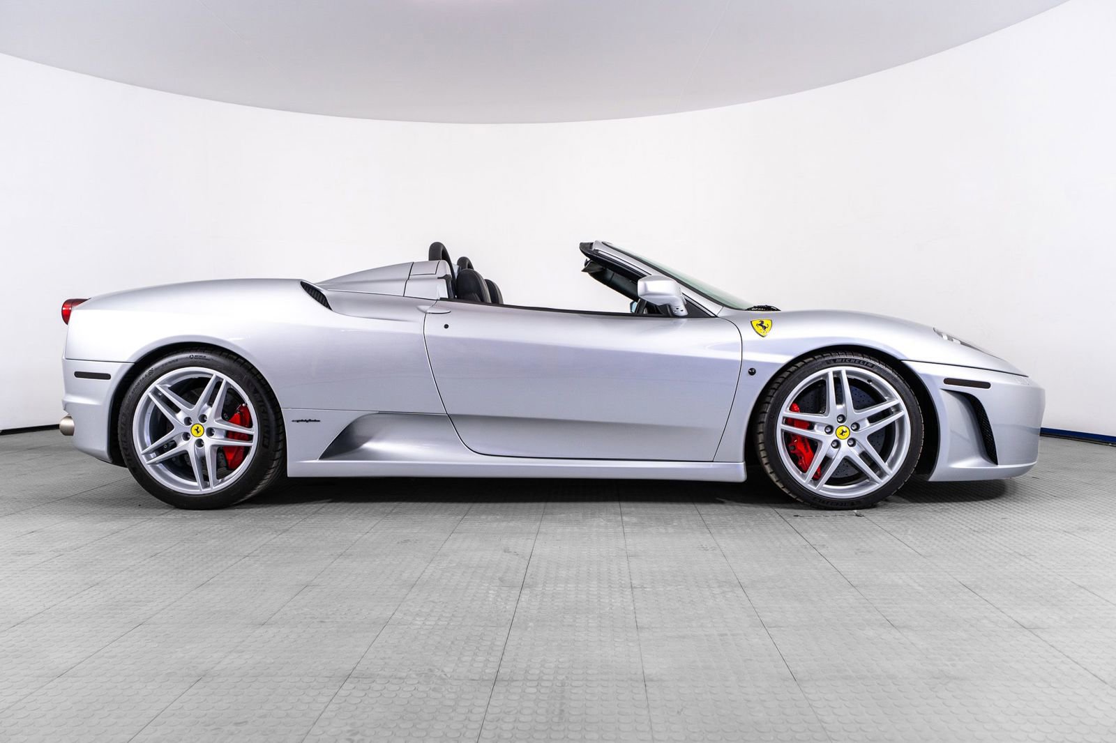 Used 2006 Ferrari F430 Spider image 53