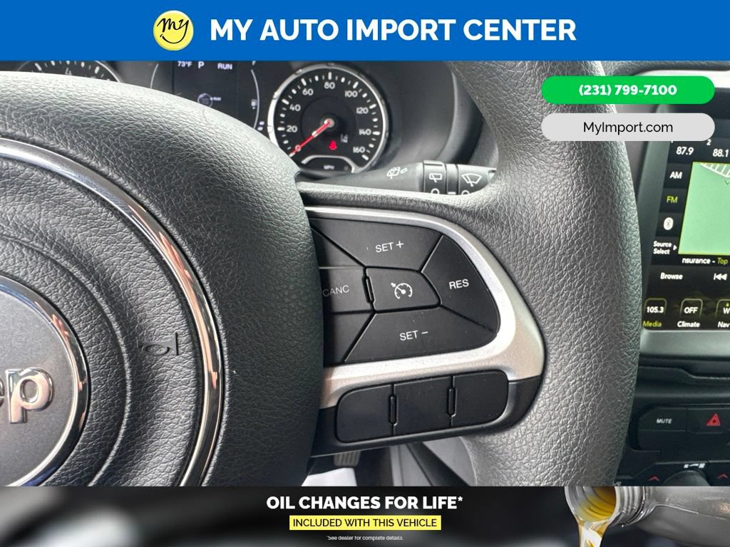 Used 2023 Jeep Renegade Latitude AWD/4WD image 17