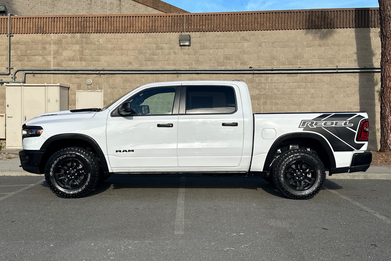 Used 2025 RAM 1500 Rebel w/ Rebel Level 1 Equipment Group AWD/4WD image 6