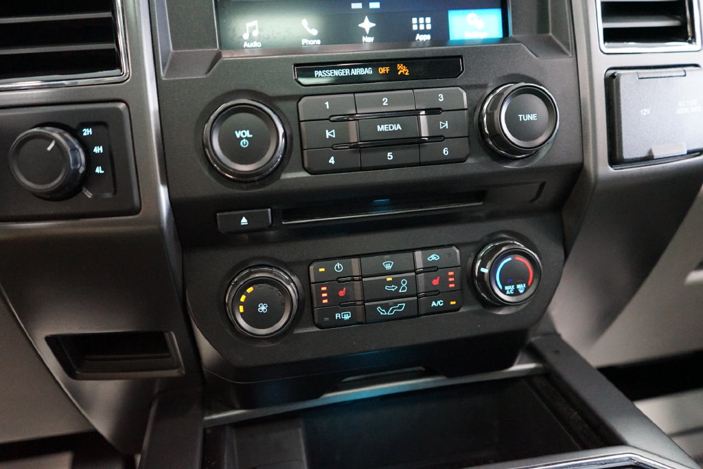 Used 2018 Ford F150 XLT w/ Equipment Group 302A Luxury AWD/4WD image 37