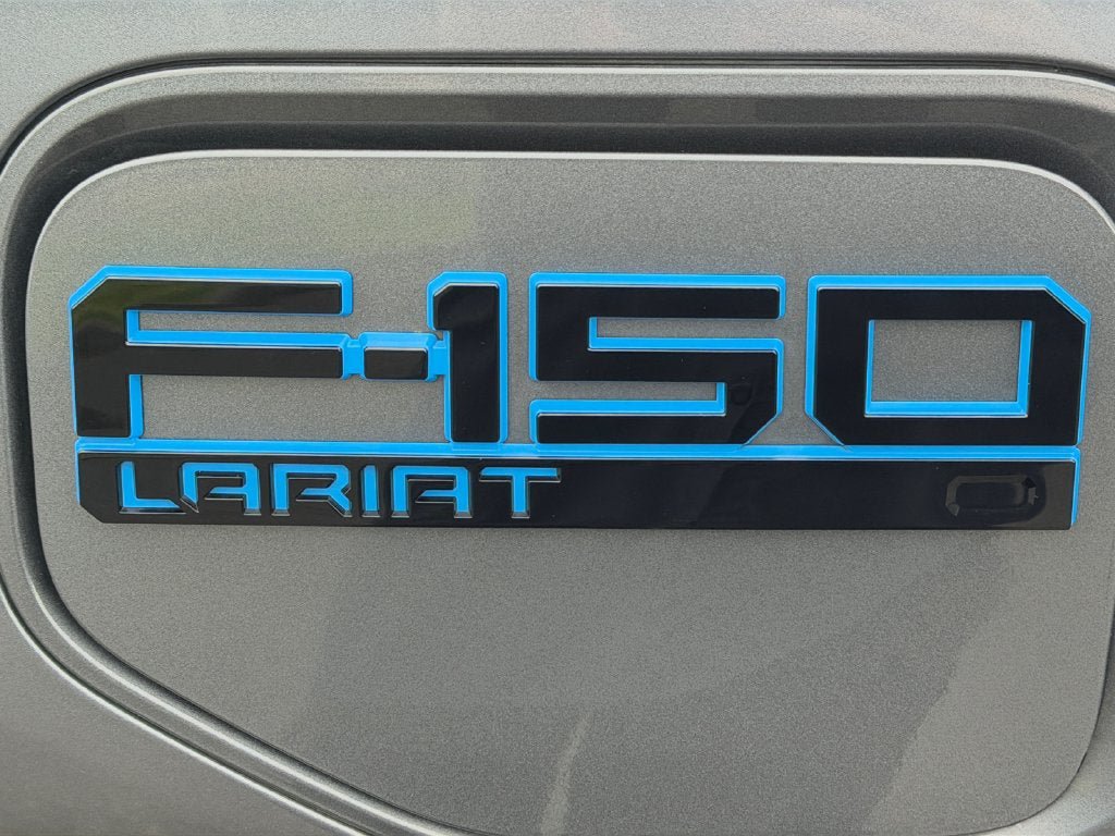 Used 2024 Ford F150 Lightning Lariat AWD/4WD image 35