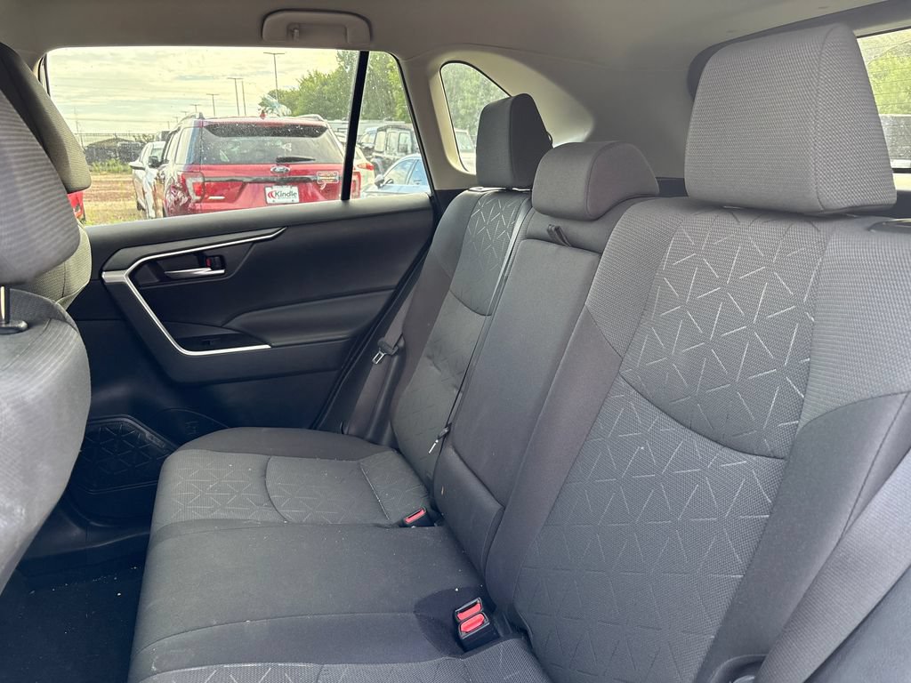 Used 2024 Toyota RAV4 XLE AWD/4WD image 13