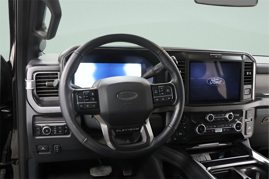 Used 2025 Ford F250 Platinum image 7