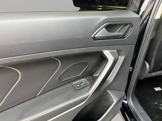 Used 2022 Volkswagen Tiguan SE image 24