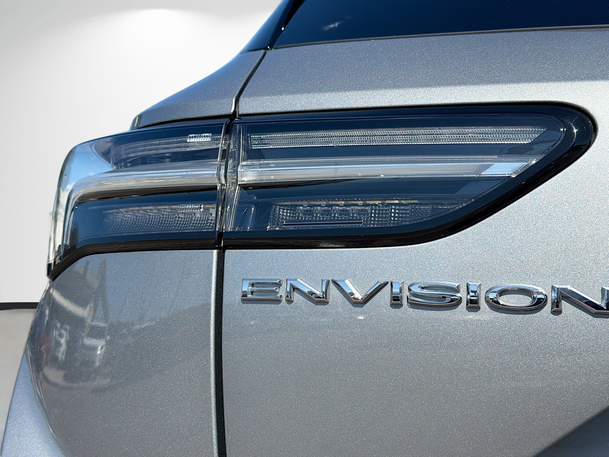 Used 2023 Buick Envision Avenir image 10
