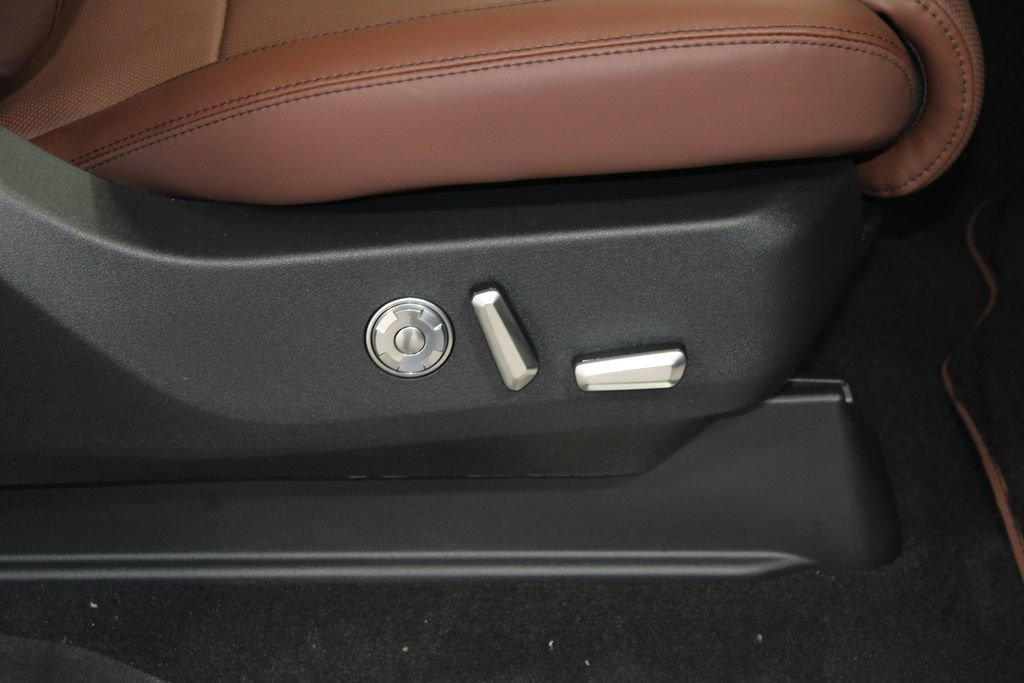 New 2026 Lincoln Navigator L Reserve image 32