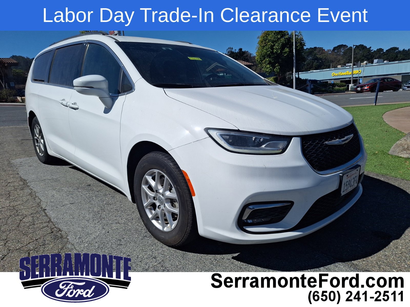 Used 2022 Chrysler Pacifica Touring