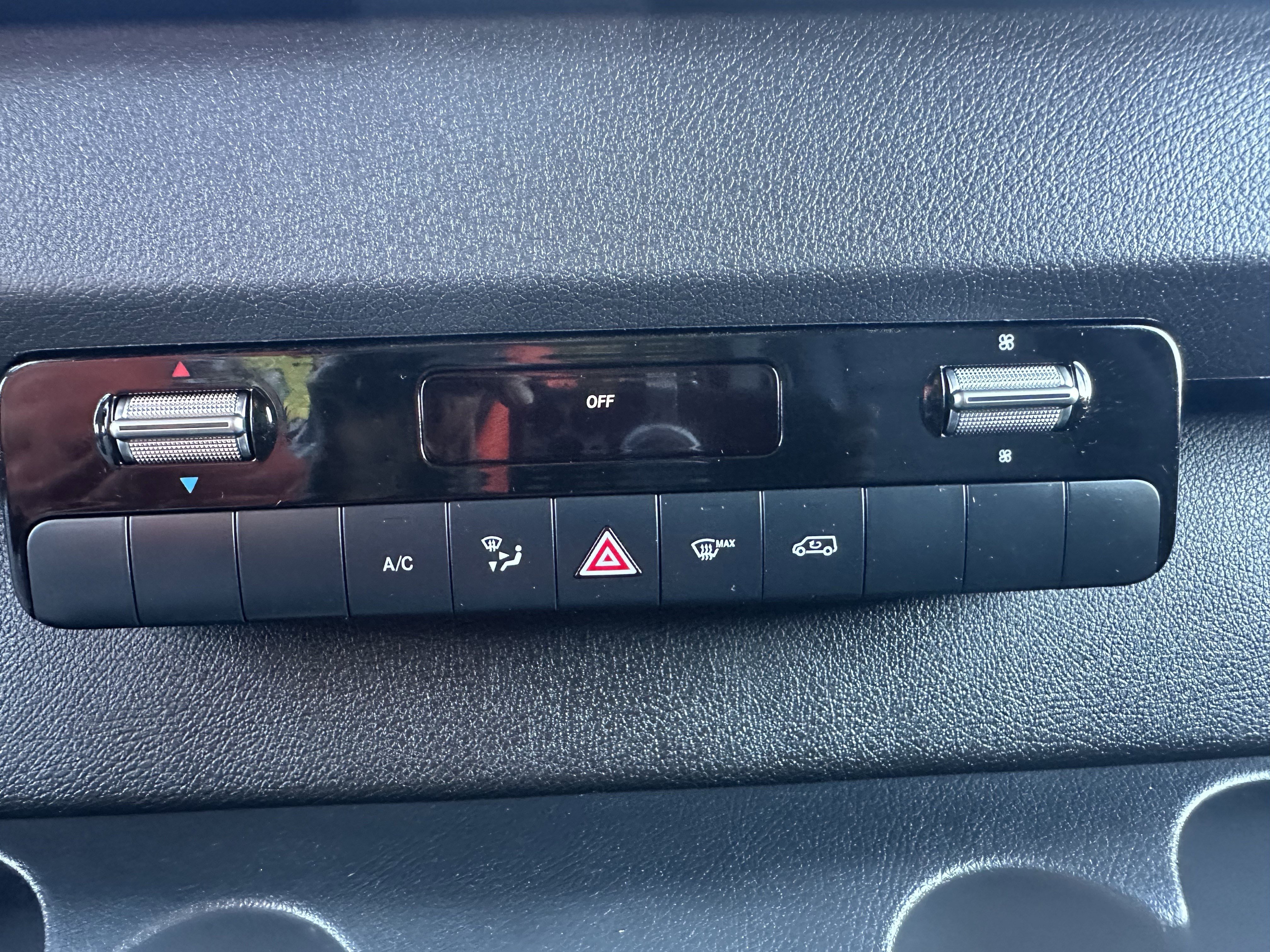 Used 2024 Mercedes-Benz Sprinter 2500 w/ Acoustic Package image 30