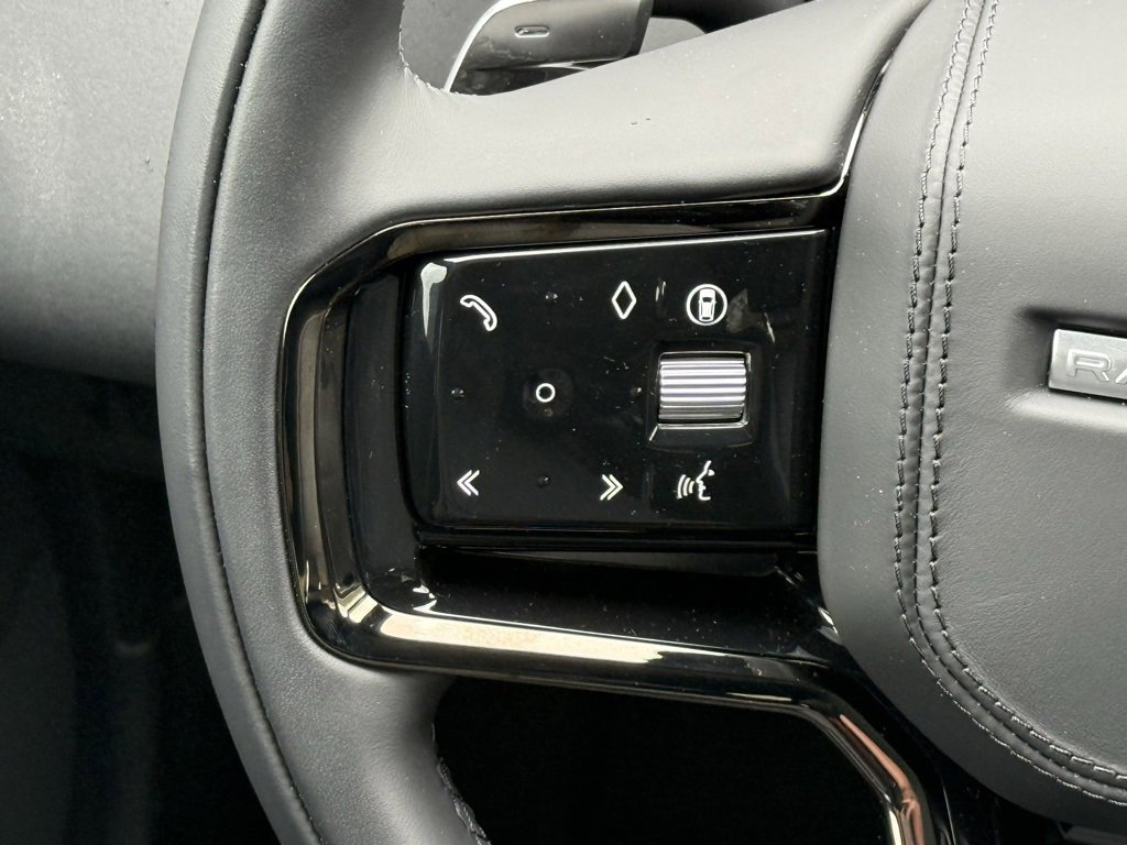 New 2025 Land Rover Range Rover Velar Dynamic SE image 18