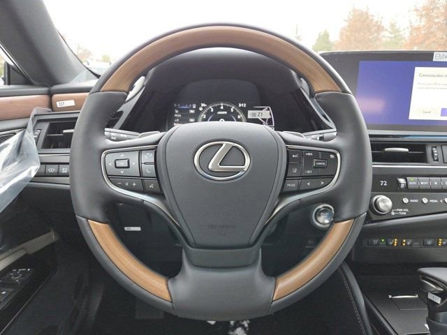 New 2025 Lexus ES 350 Ultra Luxury image 31