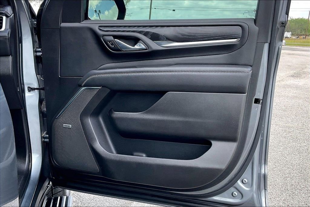 Used 2021 GMC Yukon Denali w/ Denali Ultimate Package image 29