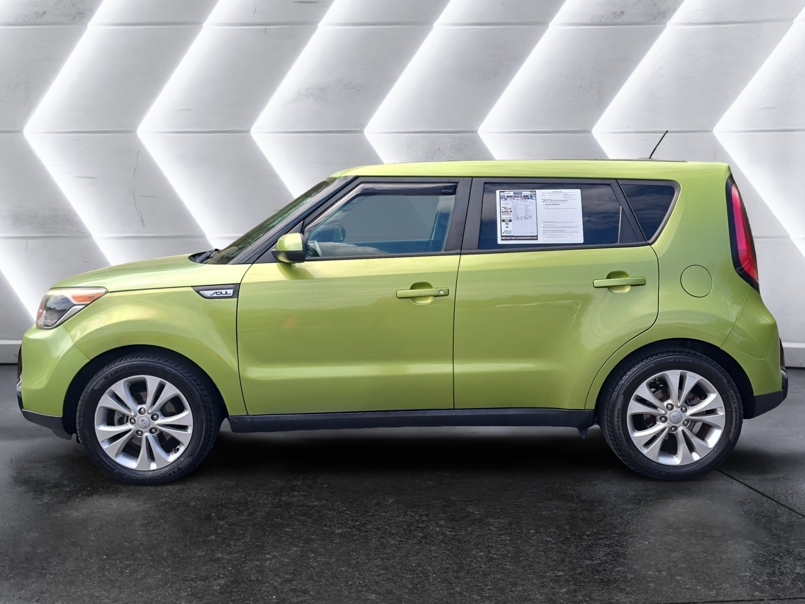 Used 2016 Kia Soul + w/ Audio Package image 2